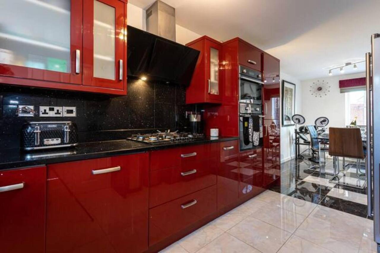 Beautifully Designed 3 Bed House - In Manchester Exterior photo