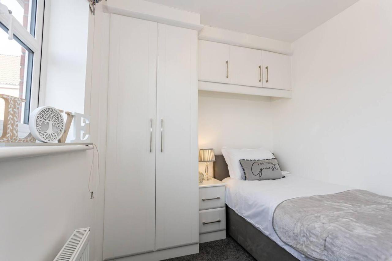 Beautifully Designed 3 Bed House - In Manchester Exterior photo