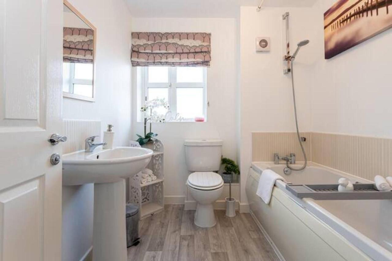 Beautifully Designed 3 Bed House - In Manchester Exterior photo